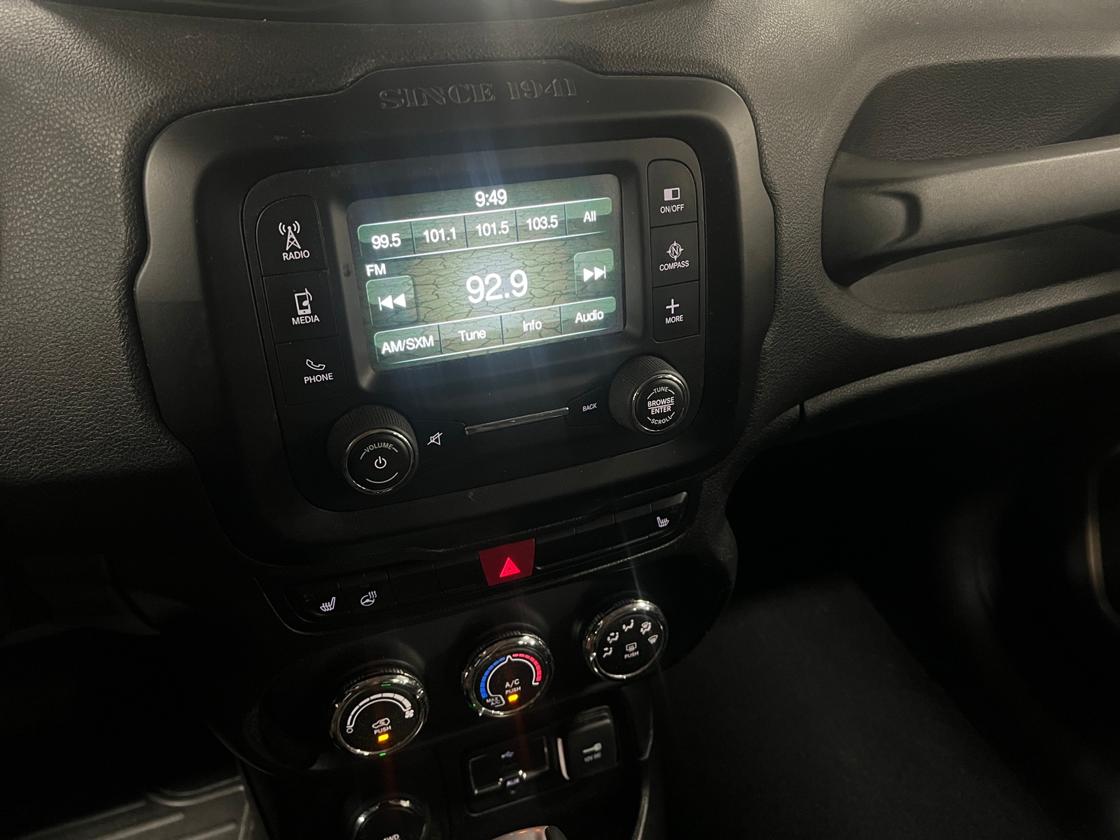 Thumbnail: 2015 Jeep Renegade - 4