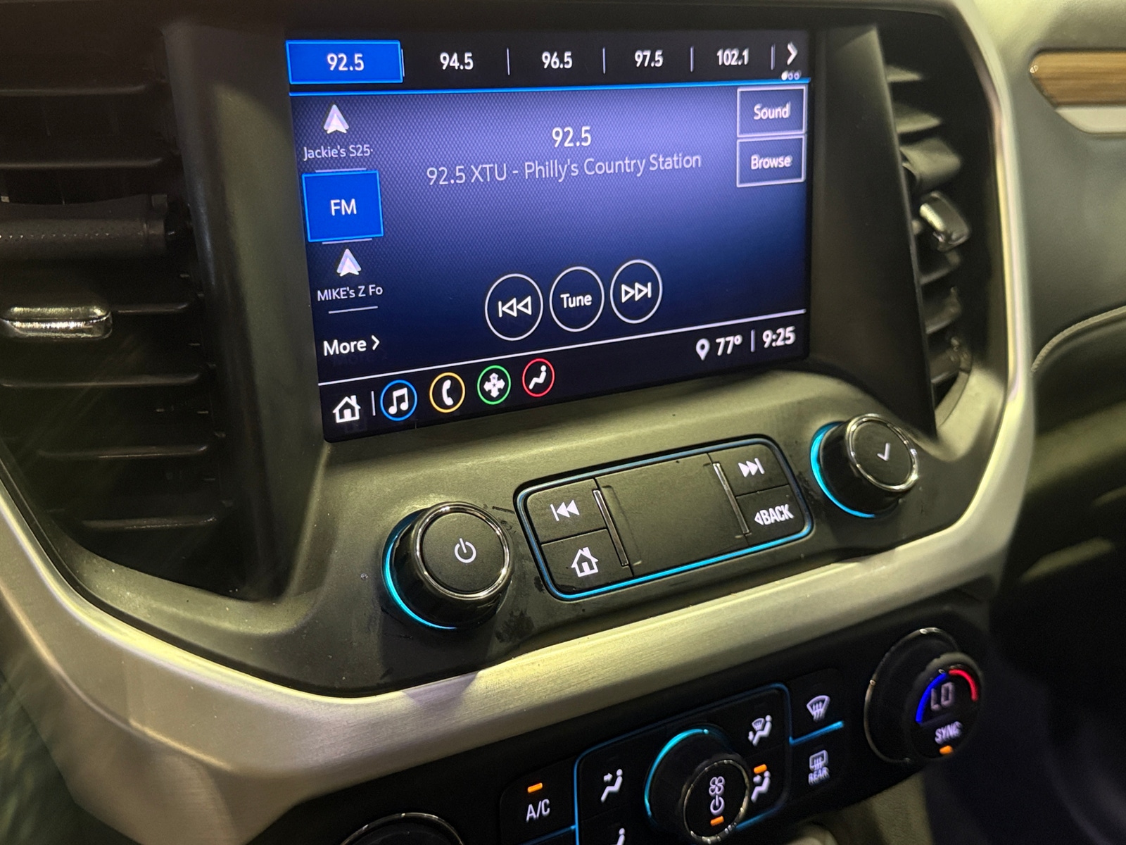 Thumbnail: 2020 GMC Acadia - 4