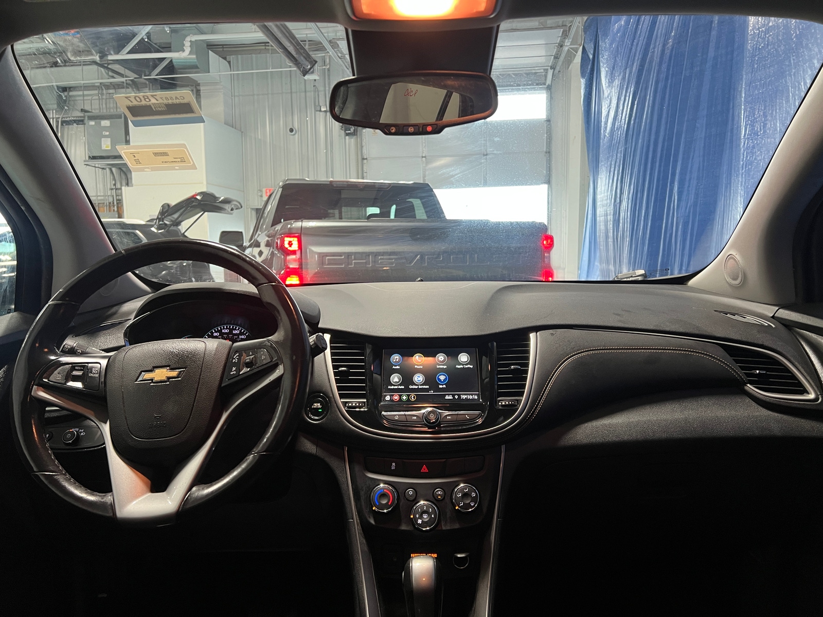 Thumbnail: 2019 Chevrolet Trax - 2