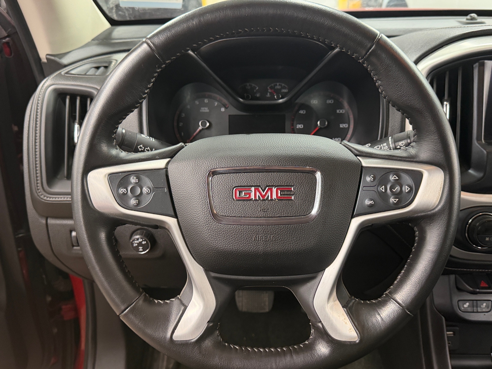 Thumbnail: 2016 GMC Canyon - 4