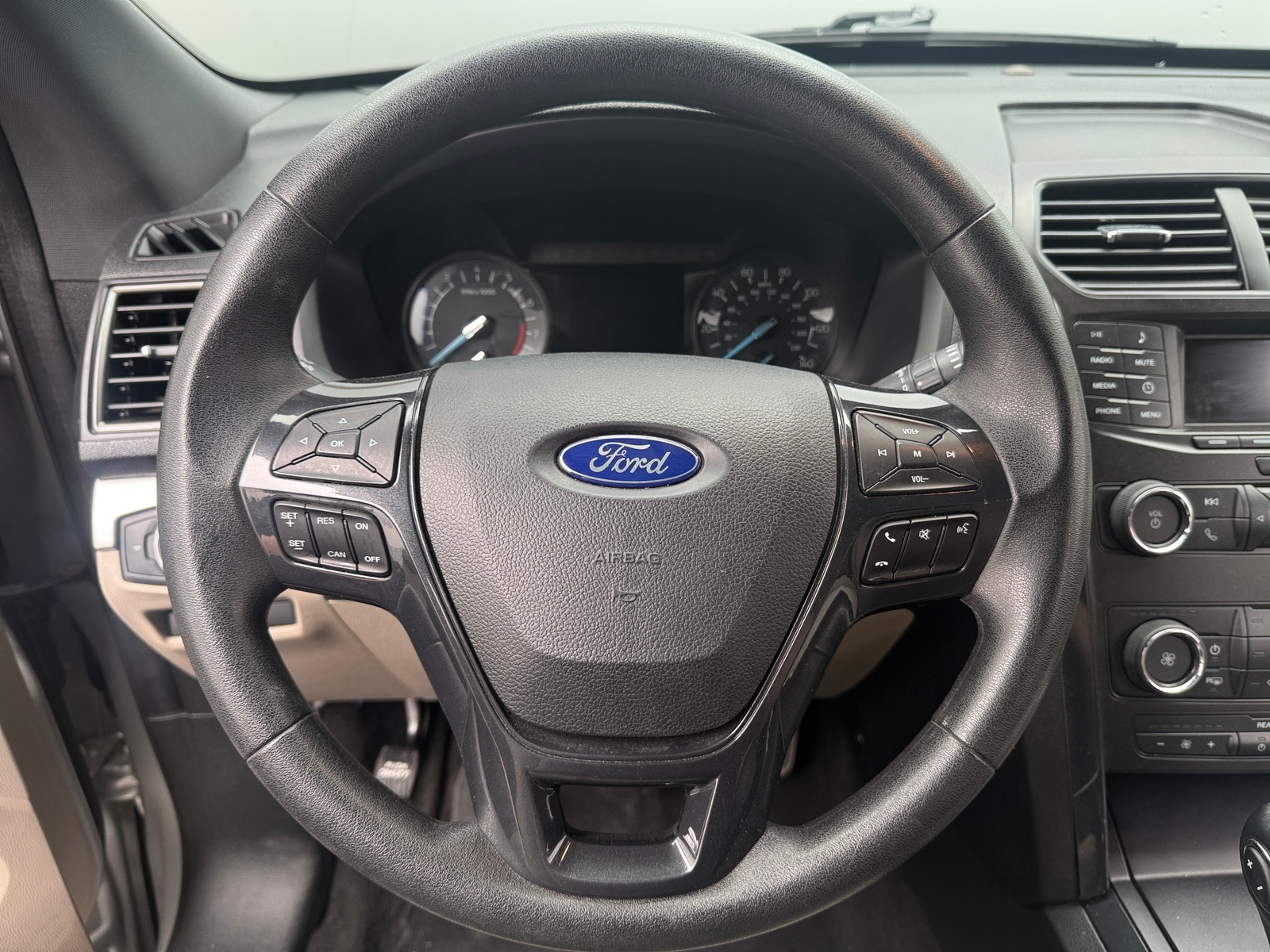 Thumbnail: 2018 Ford Explorer - 5