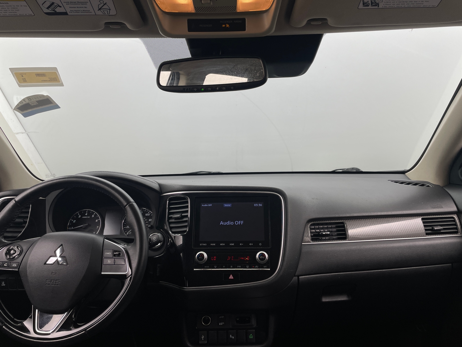 Thumbnail: 2020 Mitsubishi Outlander - 2