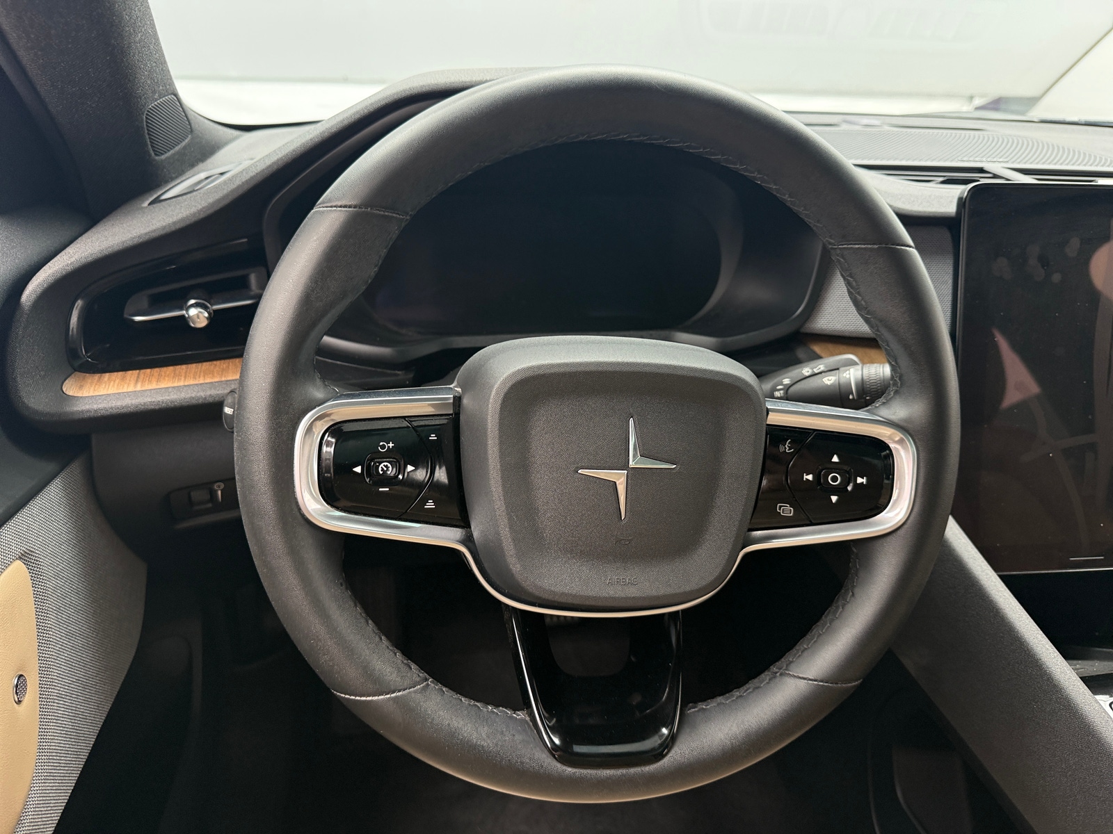 Thumbnail: 2021 Polestar 2 - 5