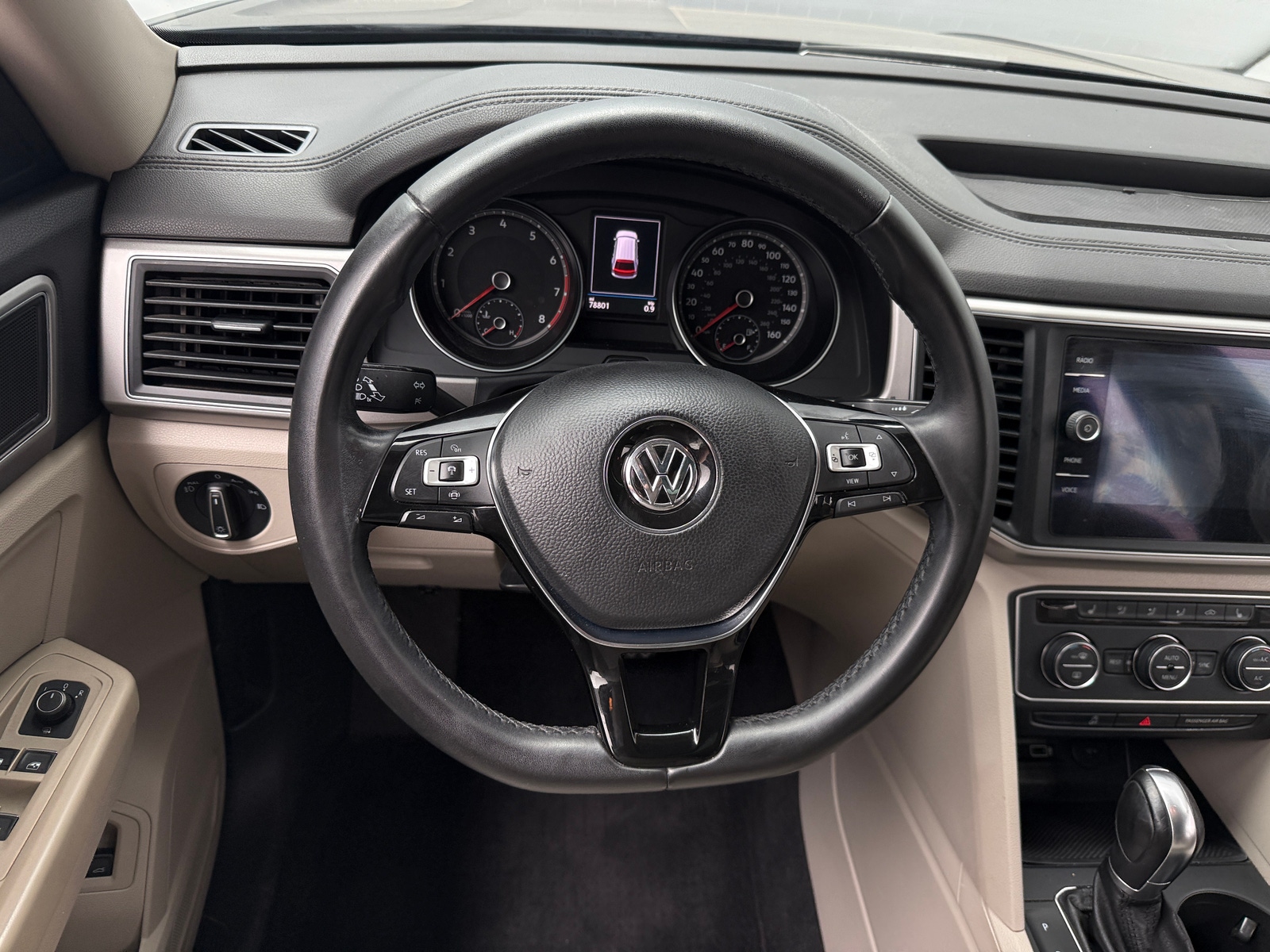 Thumbnail: 2019 Volkswagen Atlas - 4