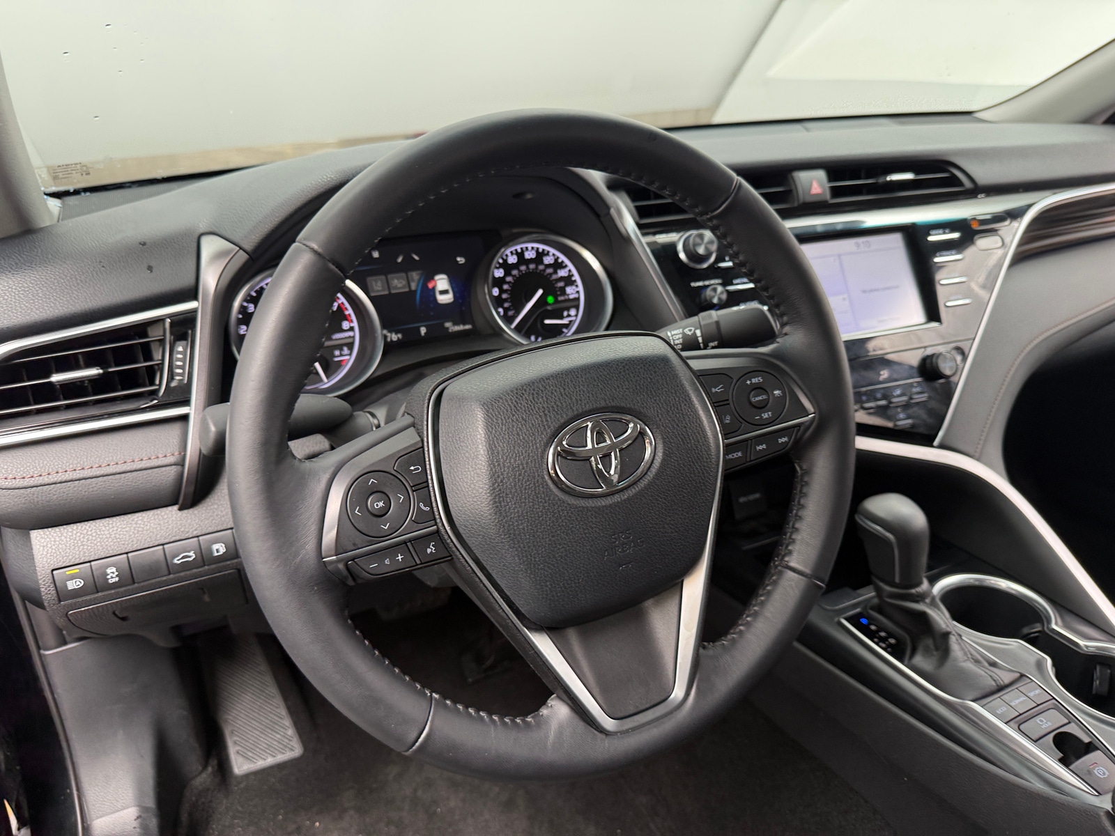 Thumbnail: 2018 Toyota Camry - 4
