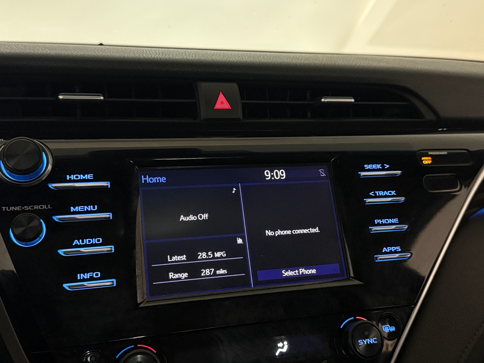 Thumbnail: 2018 Toyota Camry - 3