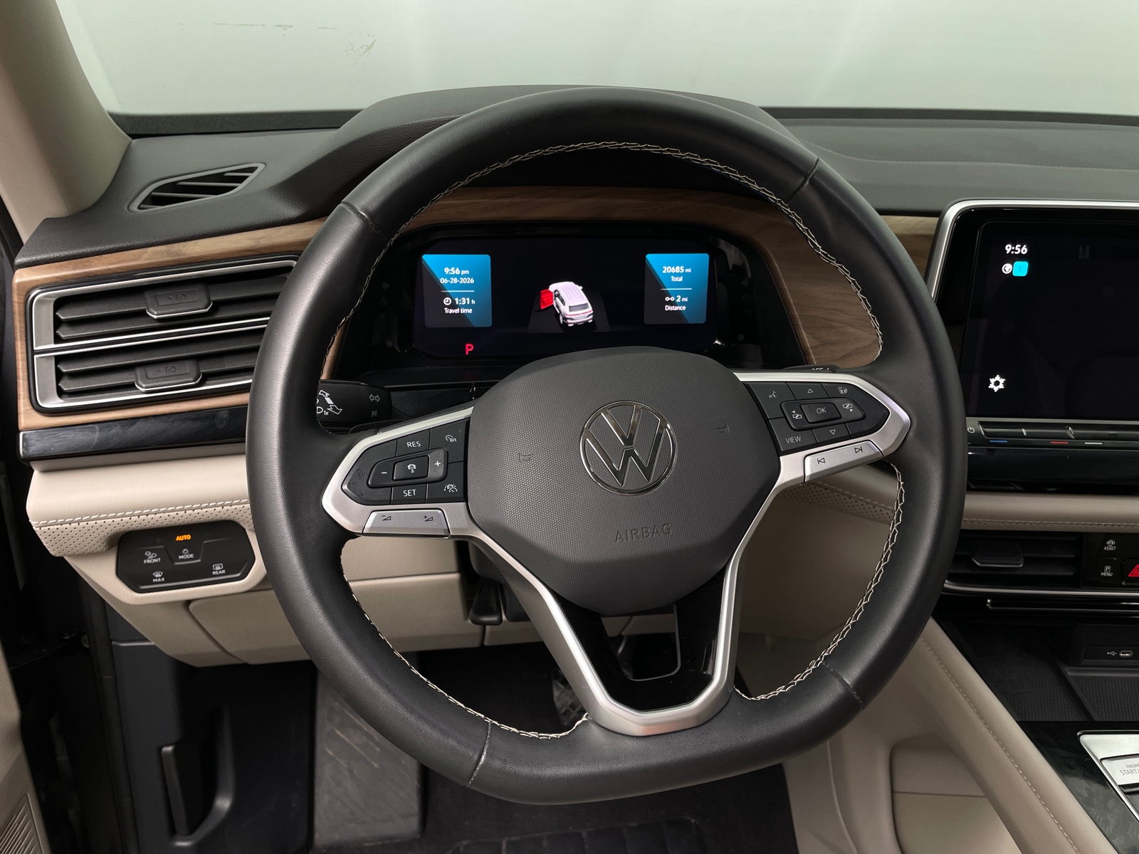 Thumbnail: 2024 Volkswagen Atlas - 4