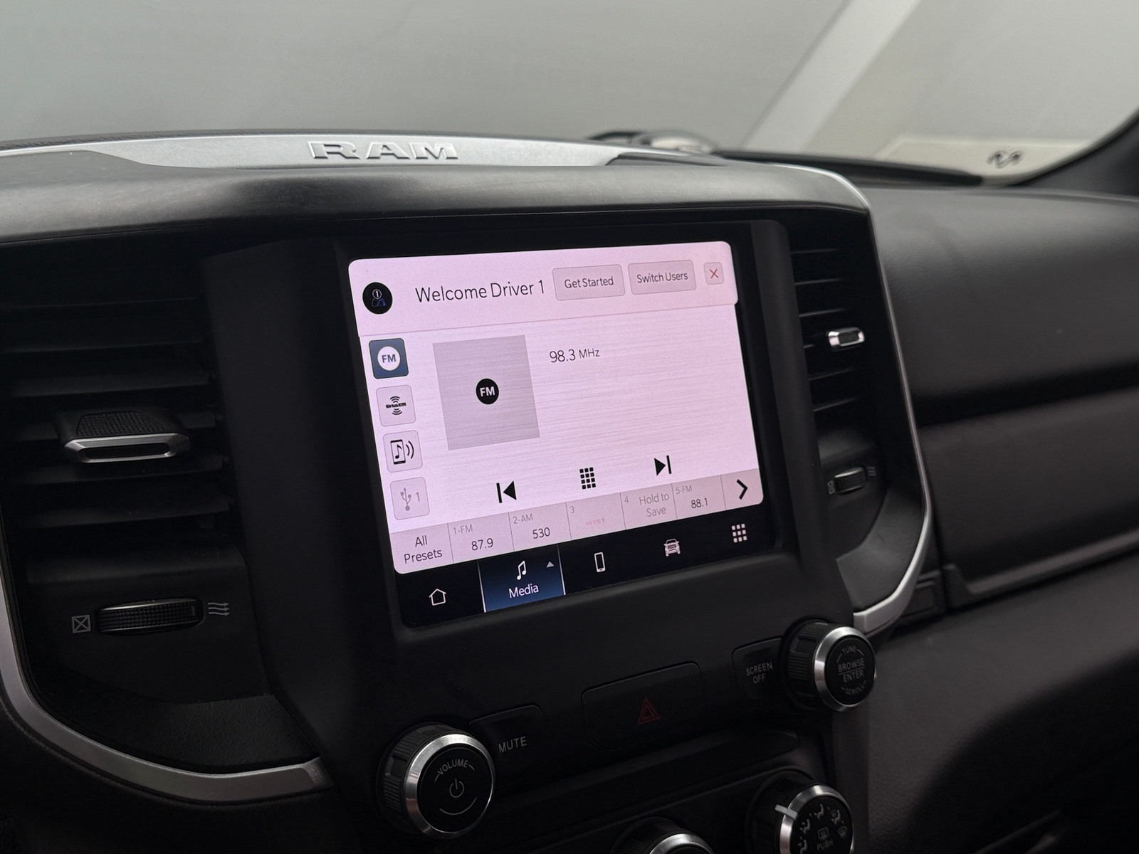 Thumbnail: 2022 RAM 1500 - 4