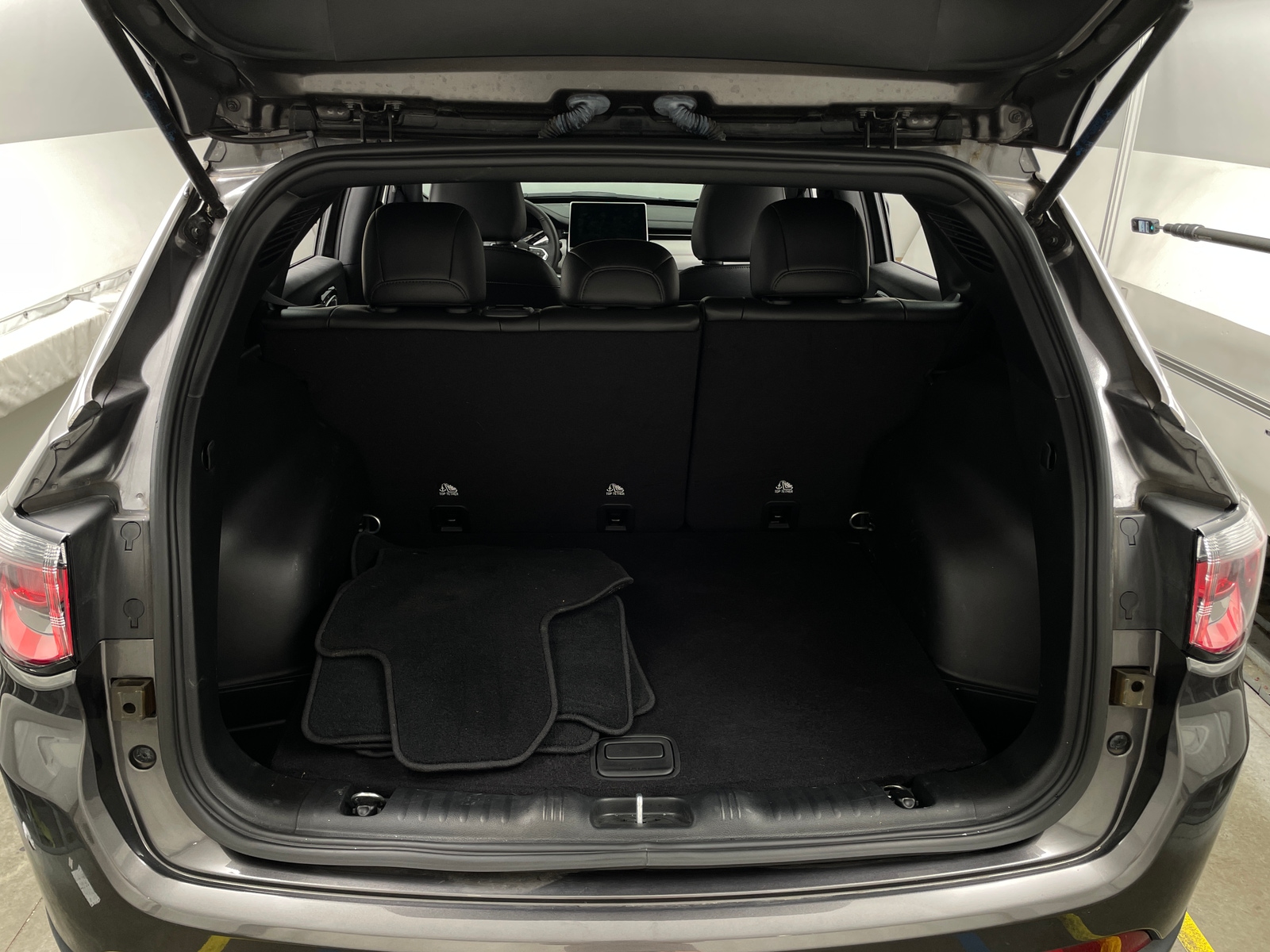 Thumbnail: 2023 Jeep Compass - 6