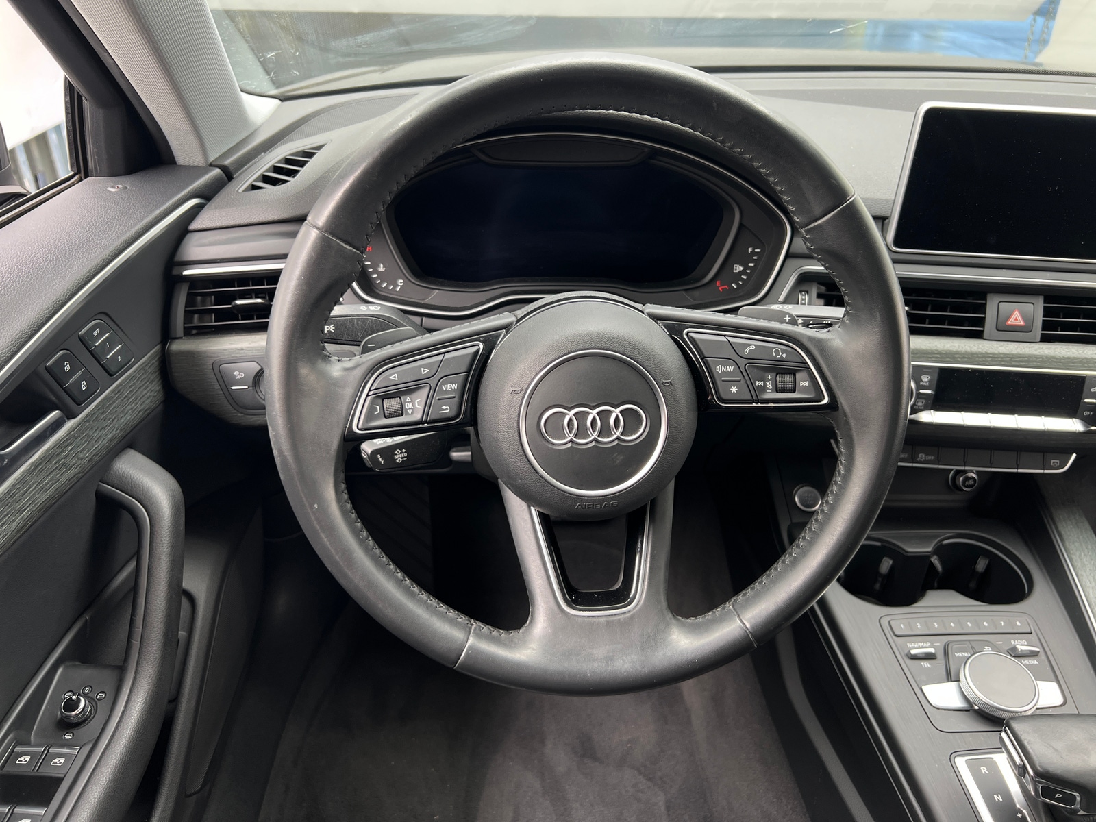 Thumbnail: 2018 Audi A4 - 4