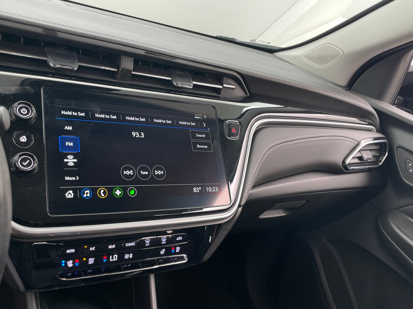 Thumbnail: 2023 Chevrolet Bolt EUV - 3