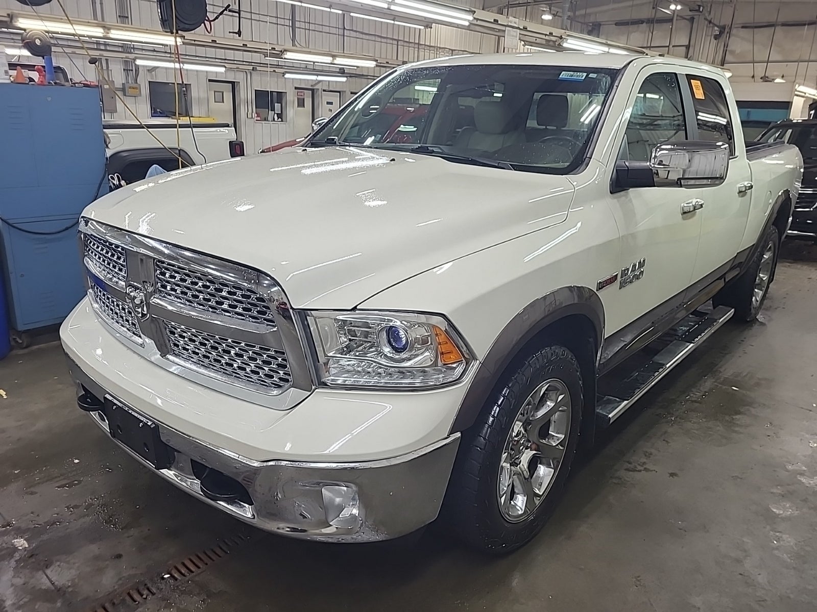 2018 Ram 1500 Laramie 4x4 Crew Cab 6'4" Box