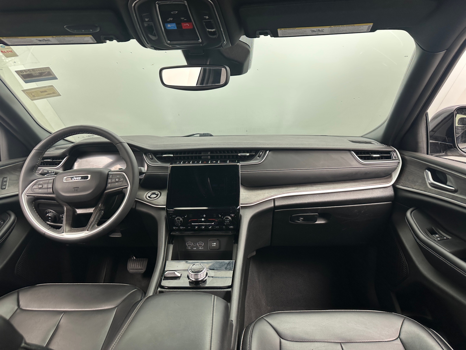 Thumbnail: 2024 Jeep Grand Cherokee L - 2
