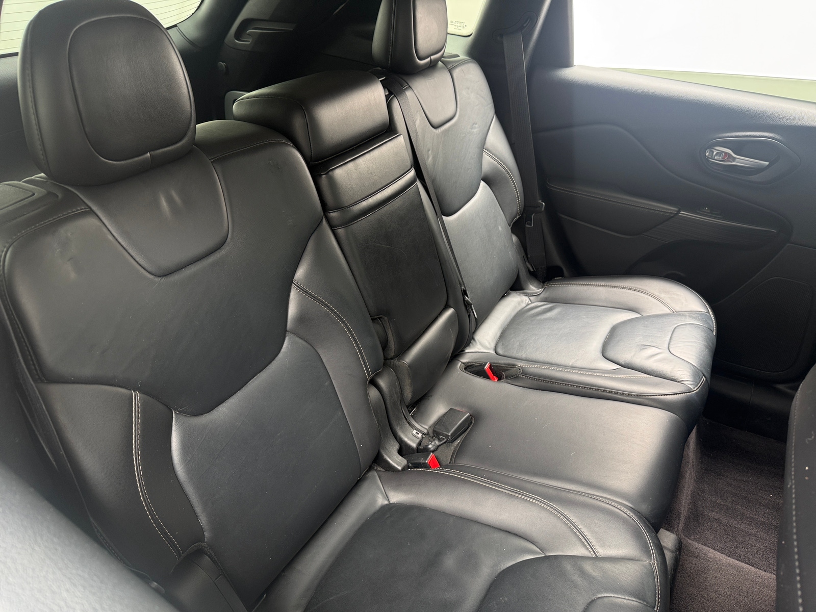 Thumbnail: 2016 Jeep Cherokee - 5