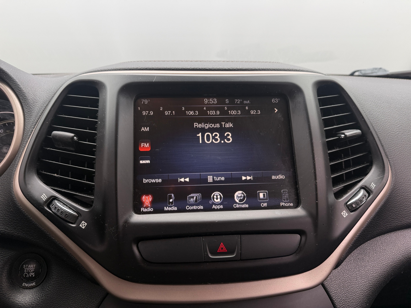 Thumbnail: 2016 Jeep Cherokee - 3