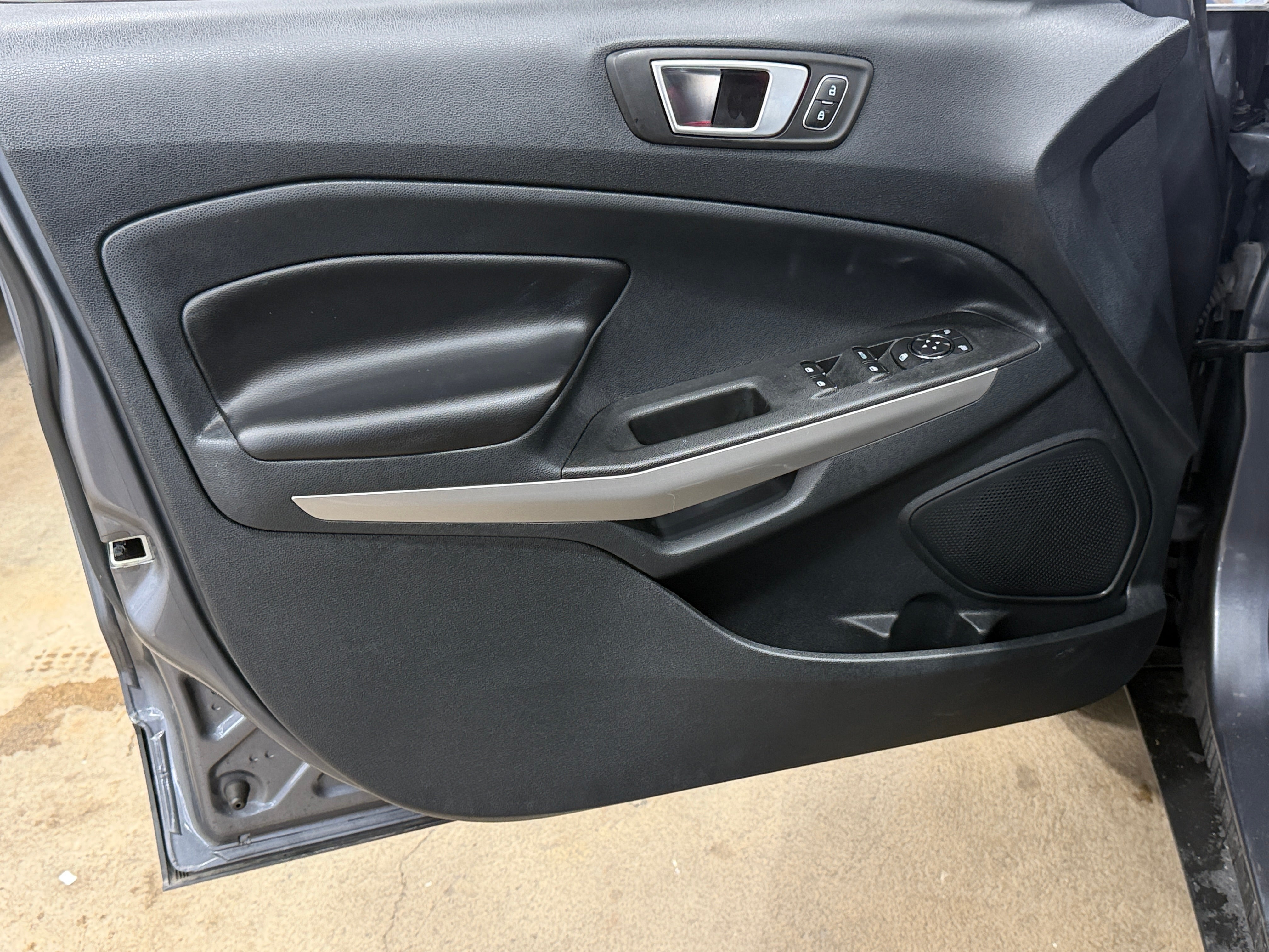 Used 2019 Ford Ecosport Titanium with VIN MAJ6S3KL4KC261426 for sale in South Chesterfield, VA