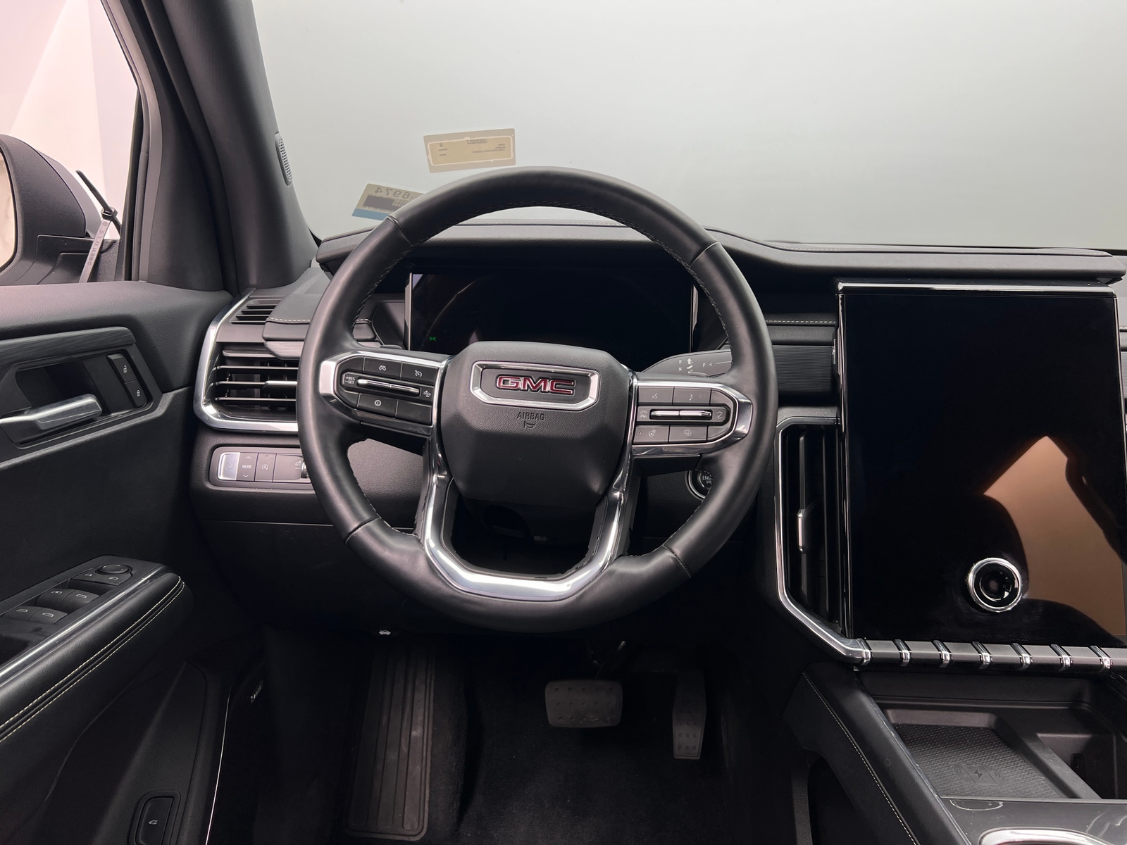 Thumbnail: 2025 GMC Acadia - 5