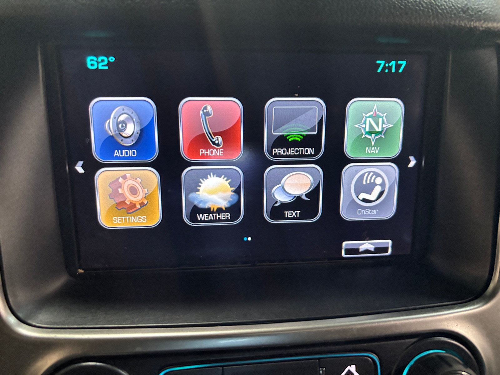 Thumbnail: 2017 Chevrolet Tahoe - 3