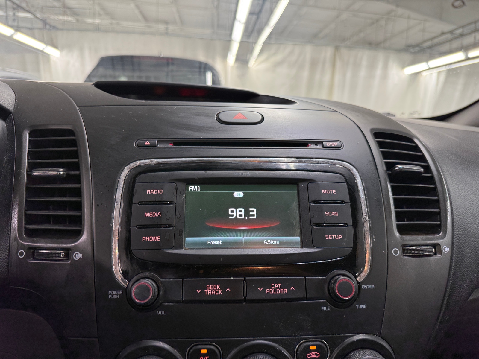 Thumbnail: 2018 Kia Forte - 4