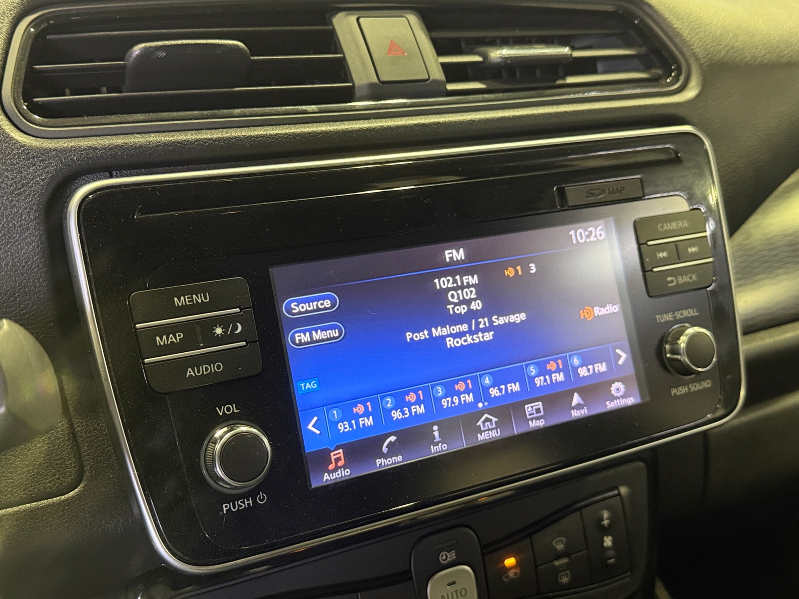 Thumbnail: 2018 Nissan Leaf - 3