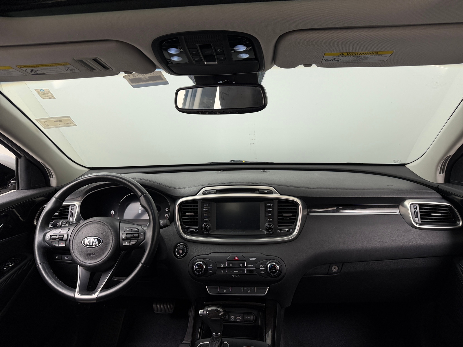 Thumbnail: 2017 Kia Sorento - 2