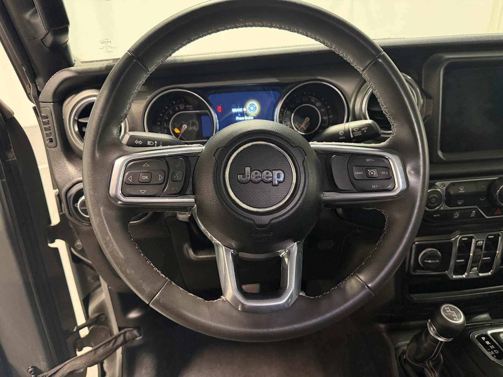 Thumbnail: 2023 Jeep Gladiator - 5