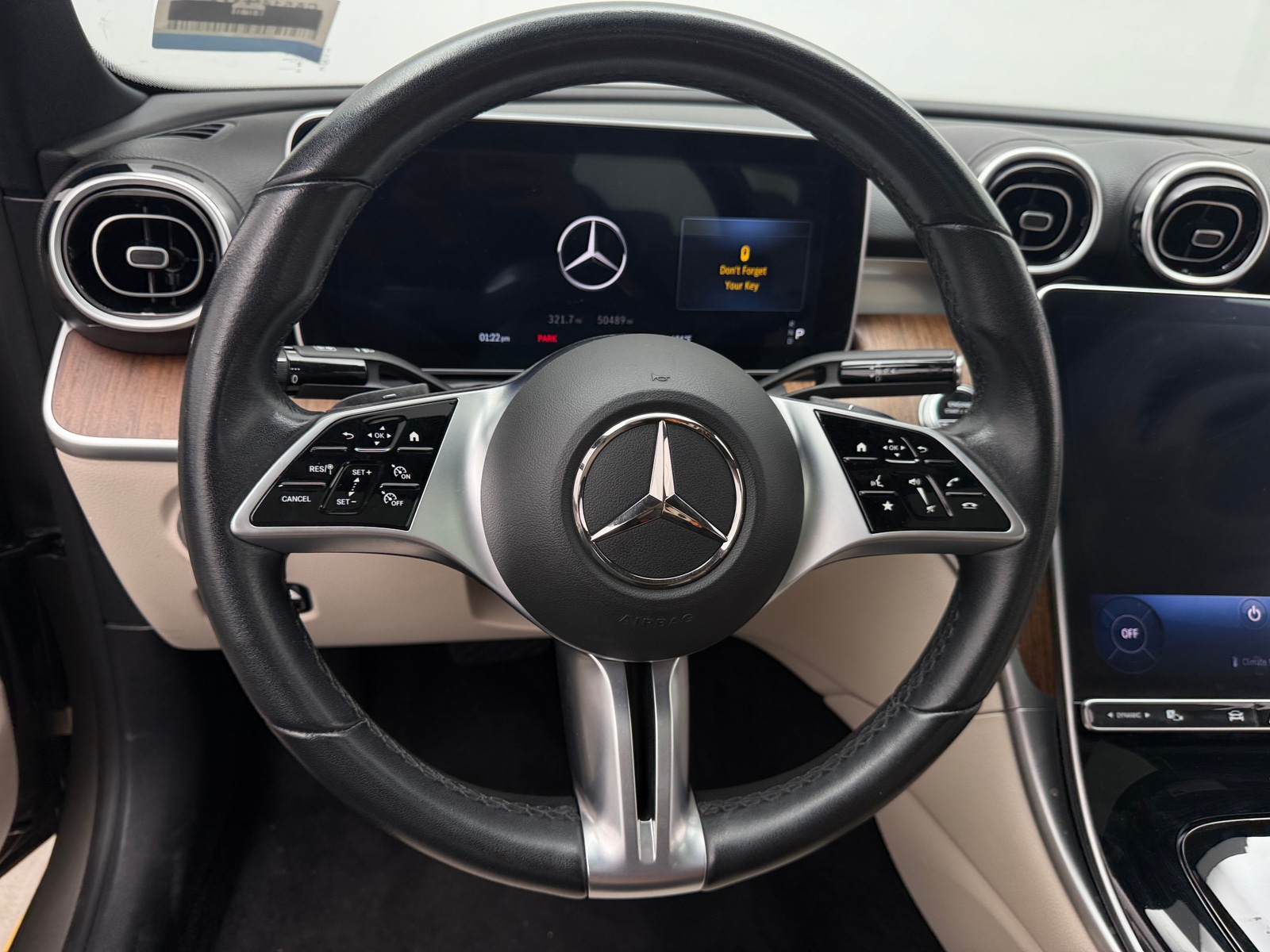 Thumbnail: 2023 Mercedes-Benz C-Class - 4