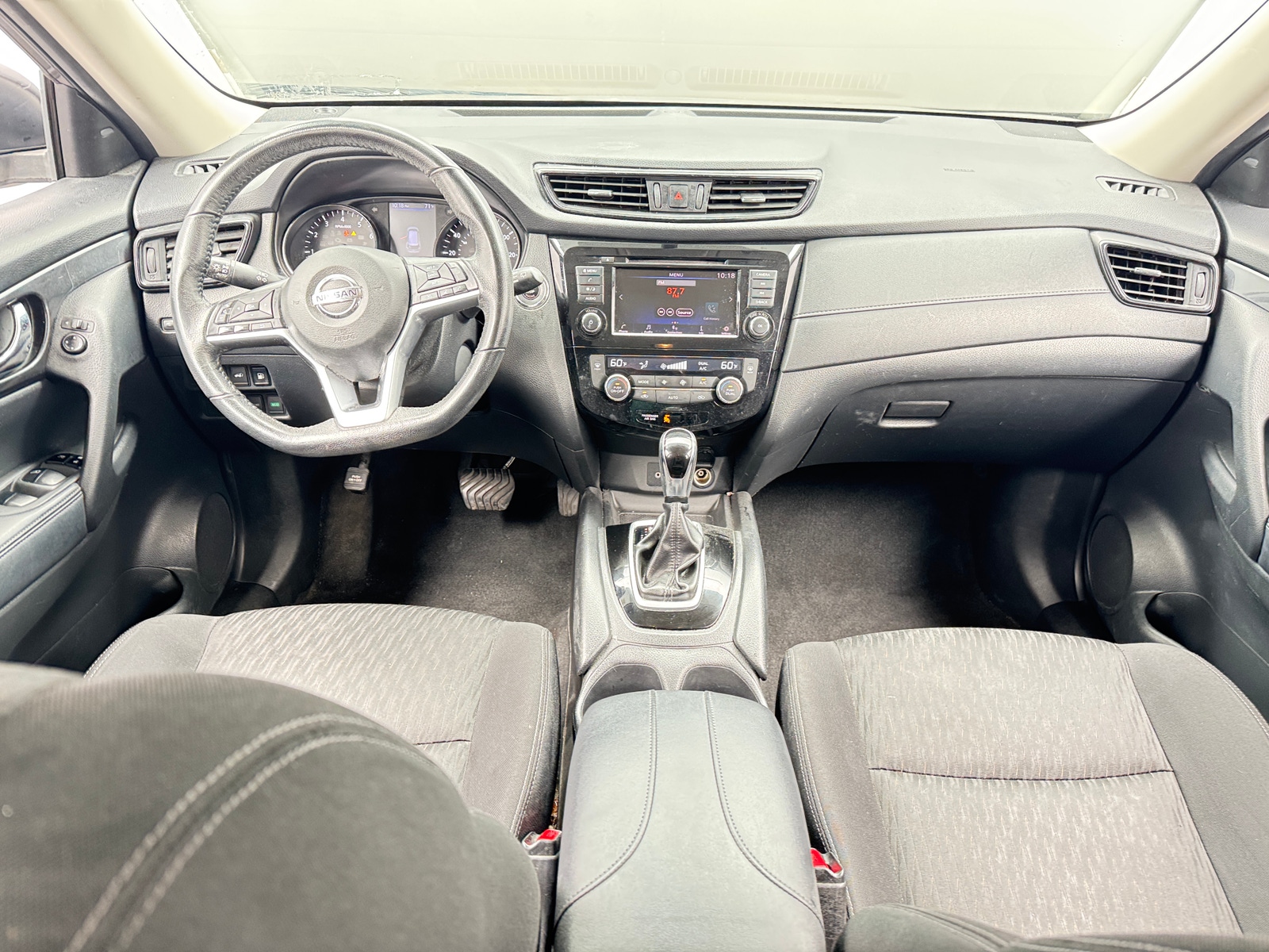 Thumbnail: 2018 Nissan Rogue - 3