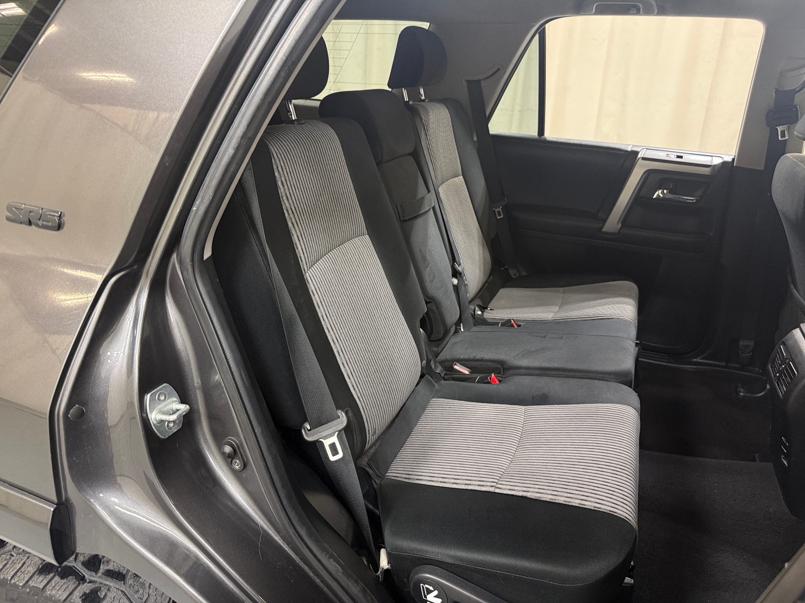 Thumbnail: 2016 Toyota 4Runner - 6