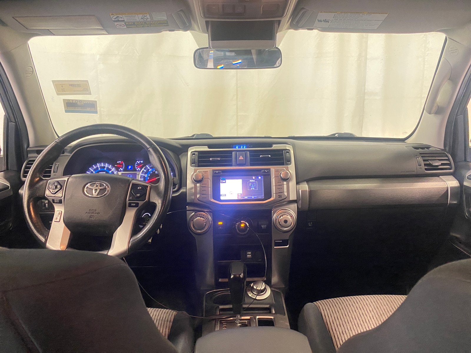 Thumbnail: 2016 Toyota 4Runner - 3