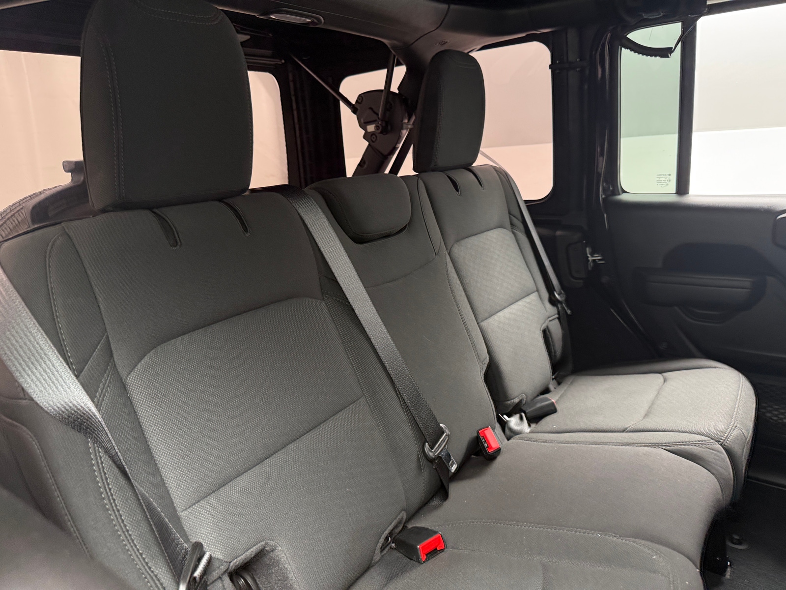 Thumbnail: 2022 Jeep Wrangler - 6