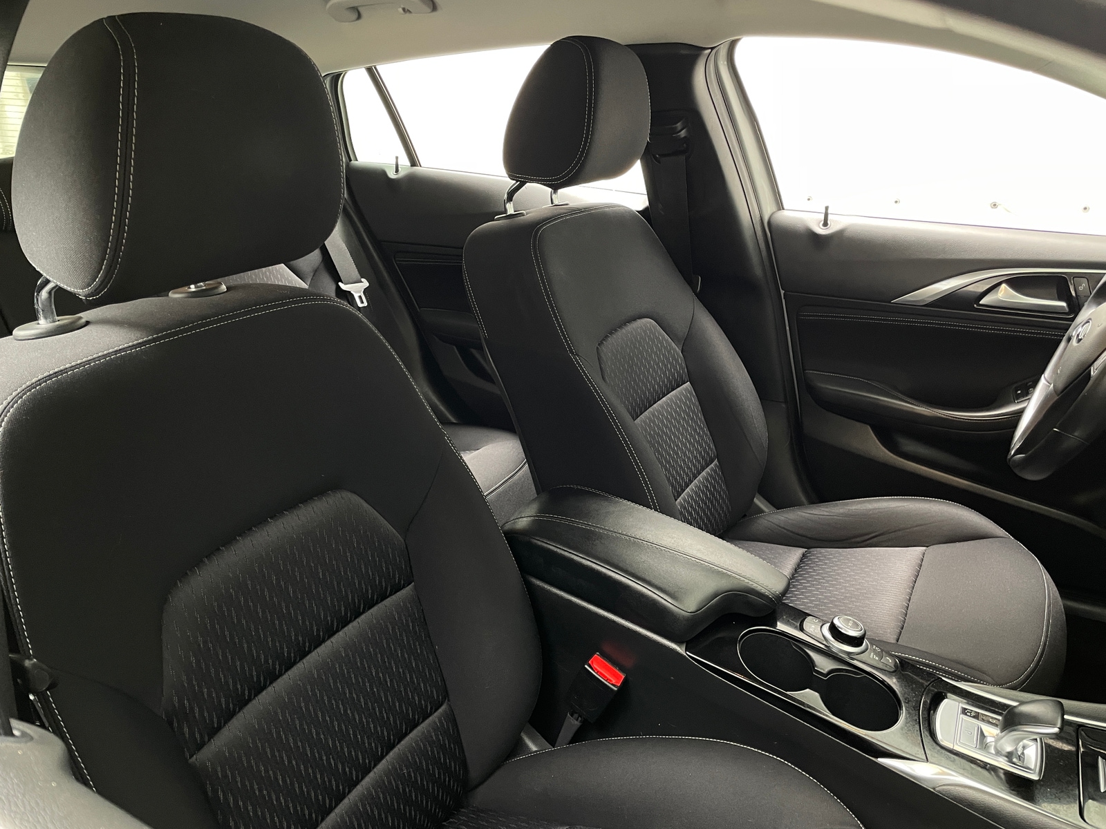 Thumbnail: 2018 INFINITI QX30 - 2