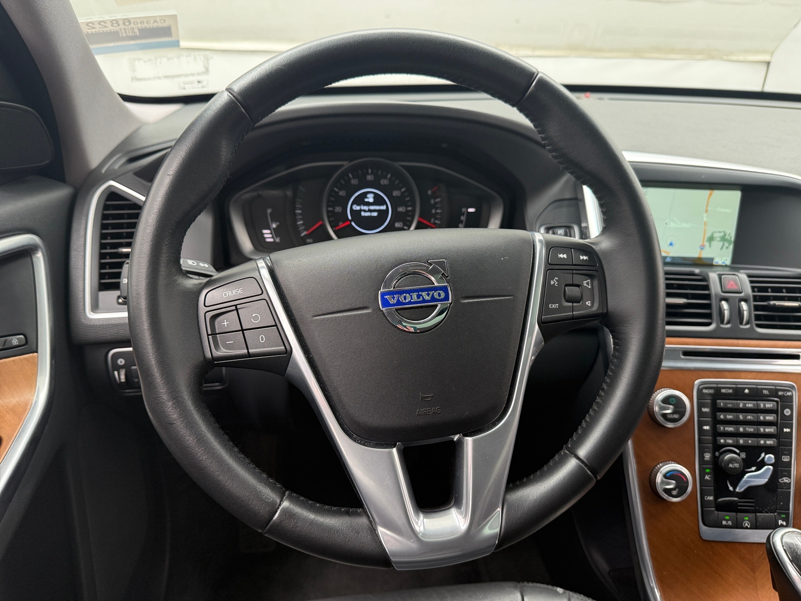 Thumbnail: 2017 Volvo XC60 - 4