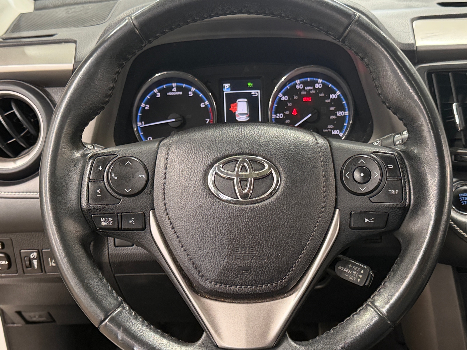 Thumbnail: 2017 Toyota RAV4 - 4