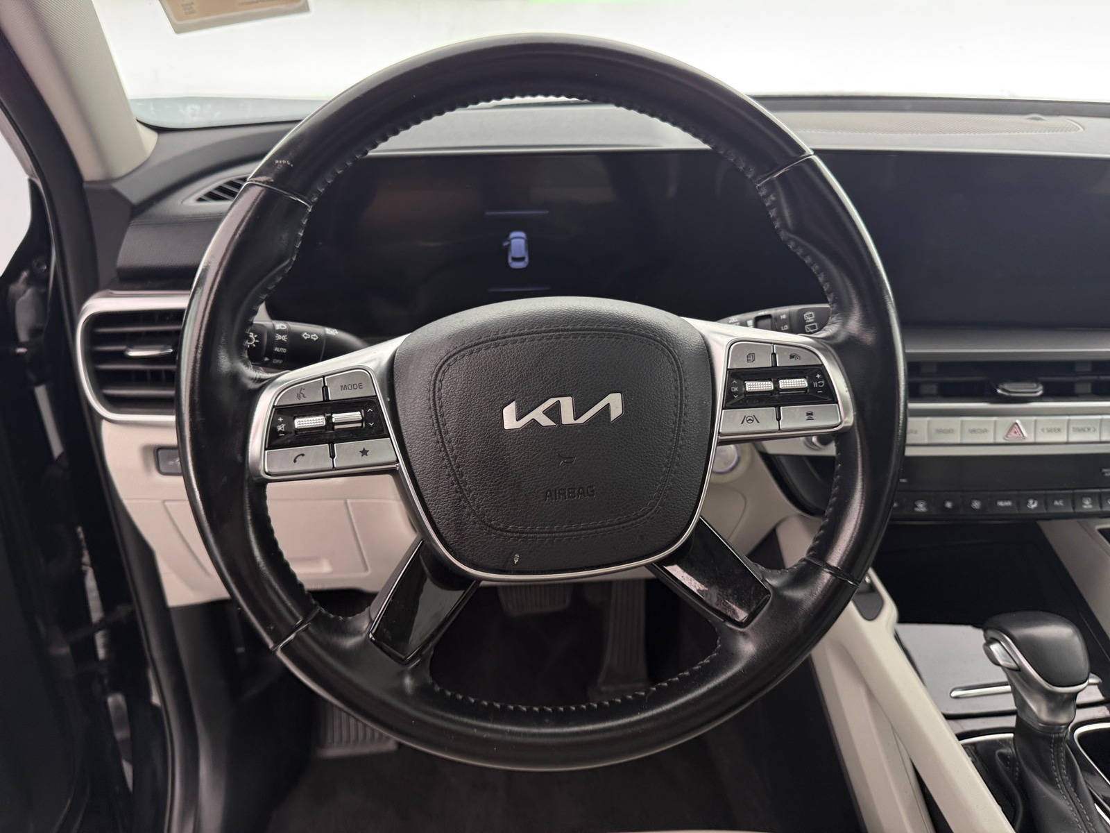 Thumbnail: 2023 Kia Telluride - 4