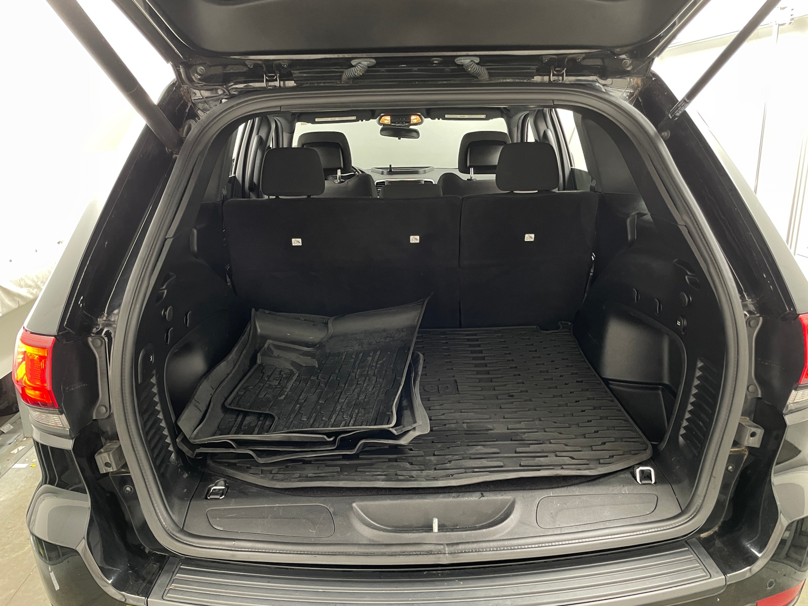 Thumbnail: 2021 Jeep Grand Cherokee - 7