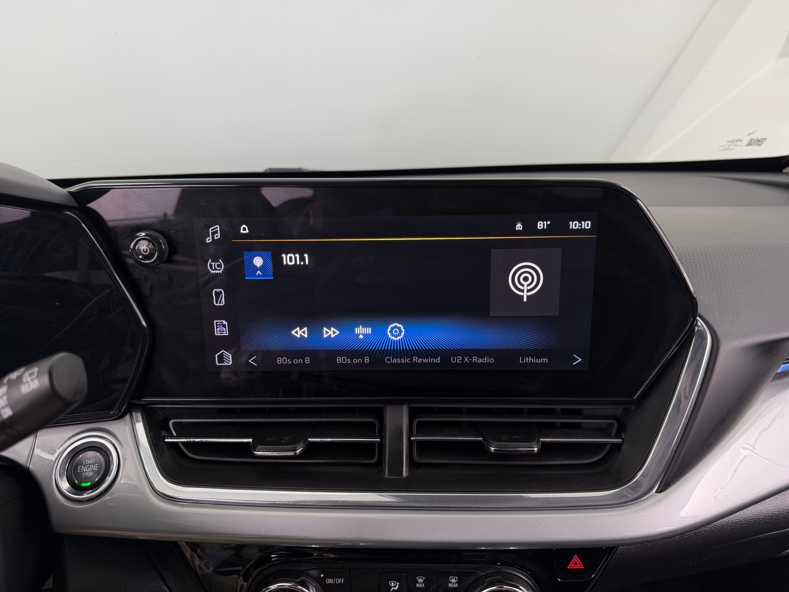 Thumbnail: 2025 Chevrolet Trax - 3