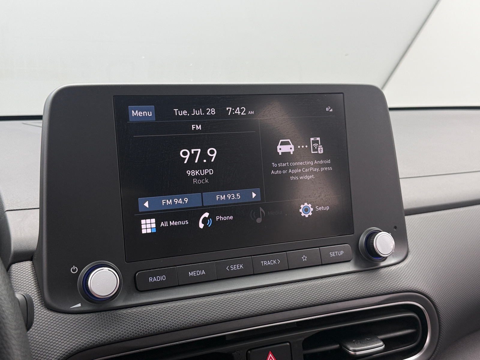 Thumbnail: 2023 Hyundai Kona - 4
