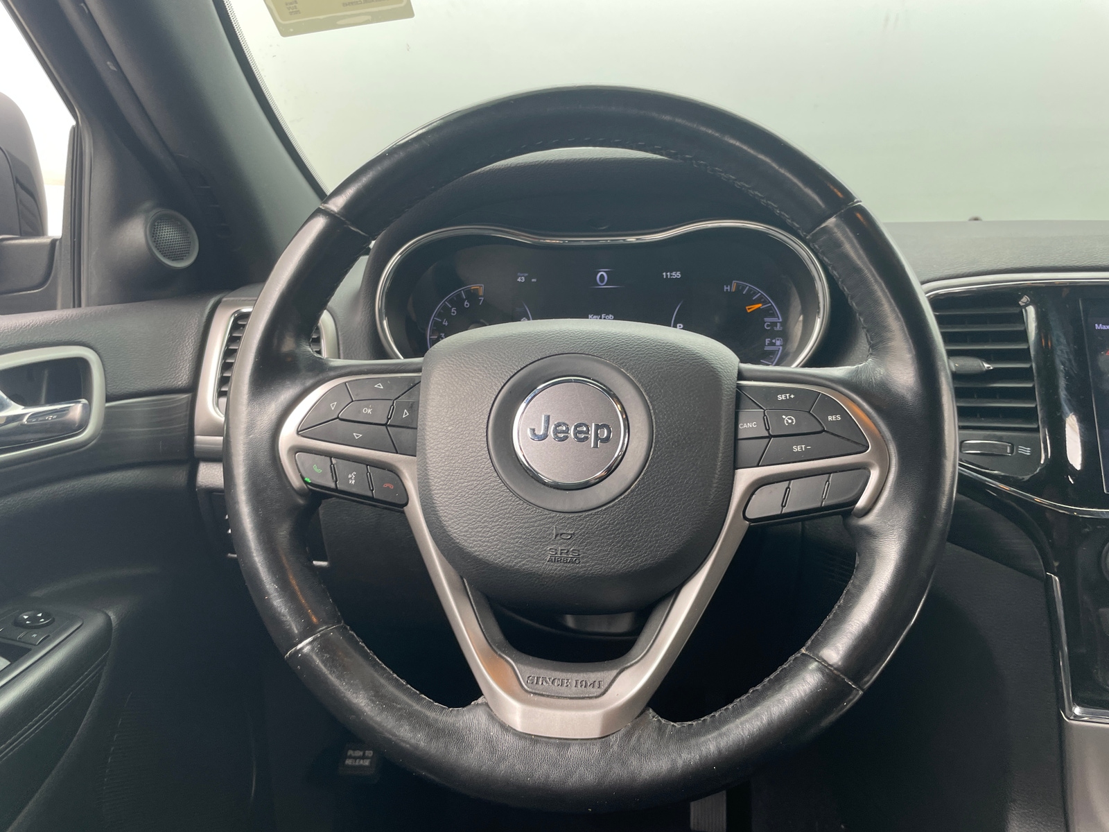 Thumbnail: 2020 Jeep Grand Cherokee - 4