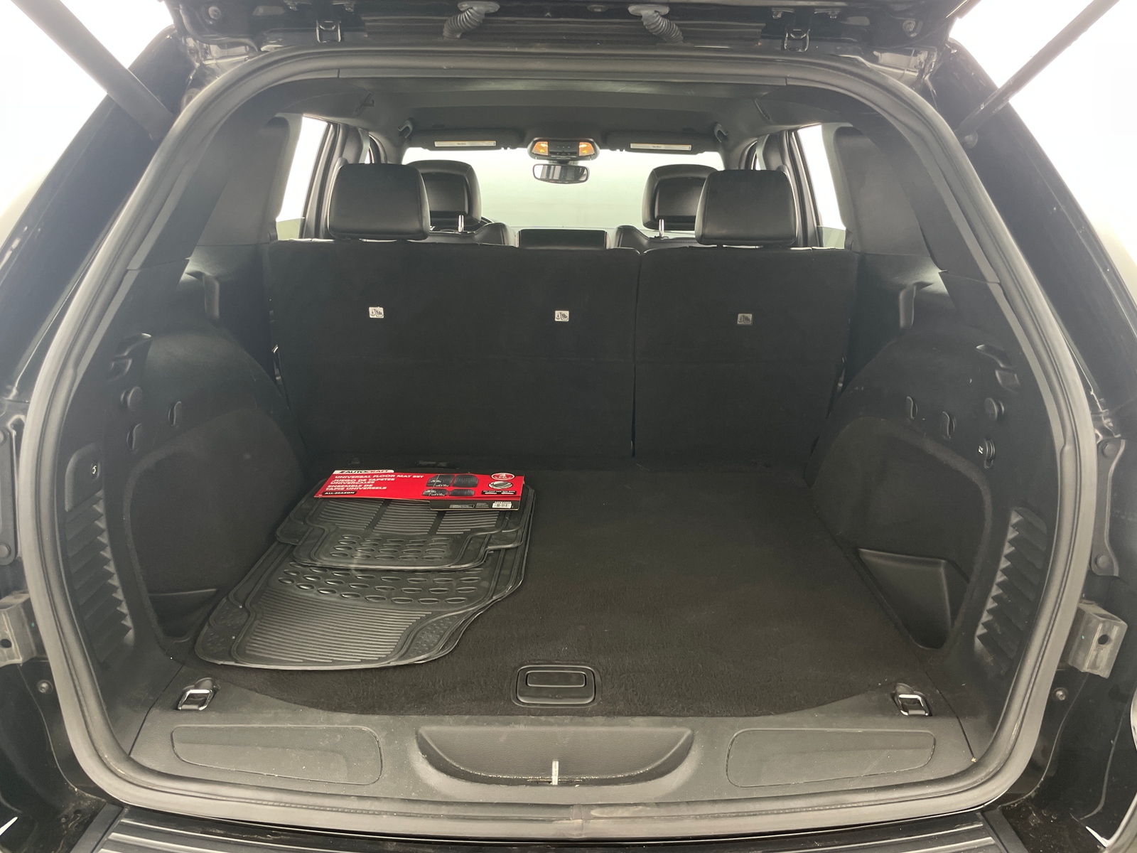 Thumbnail: 2020 Jeep Grand Cherokee - 6