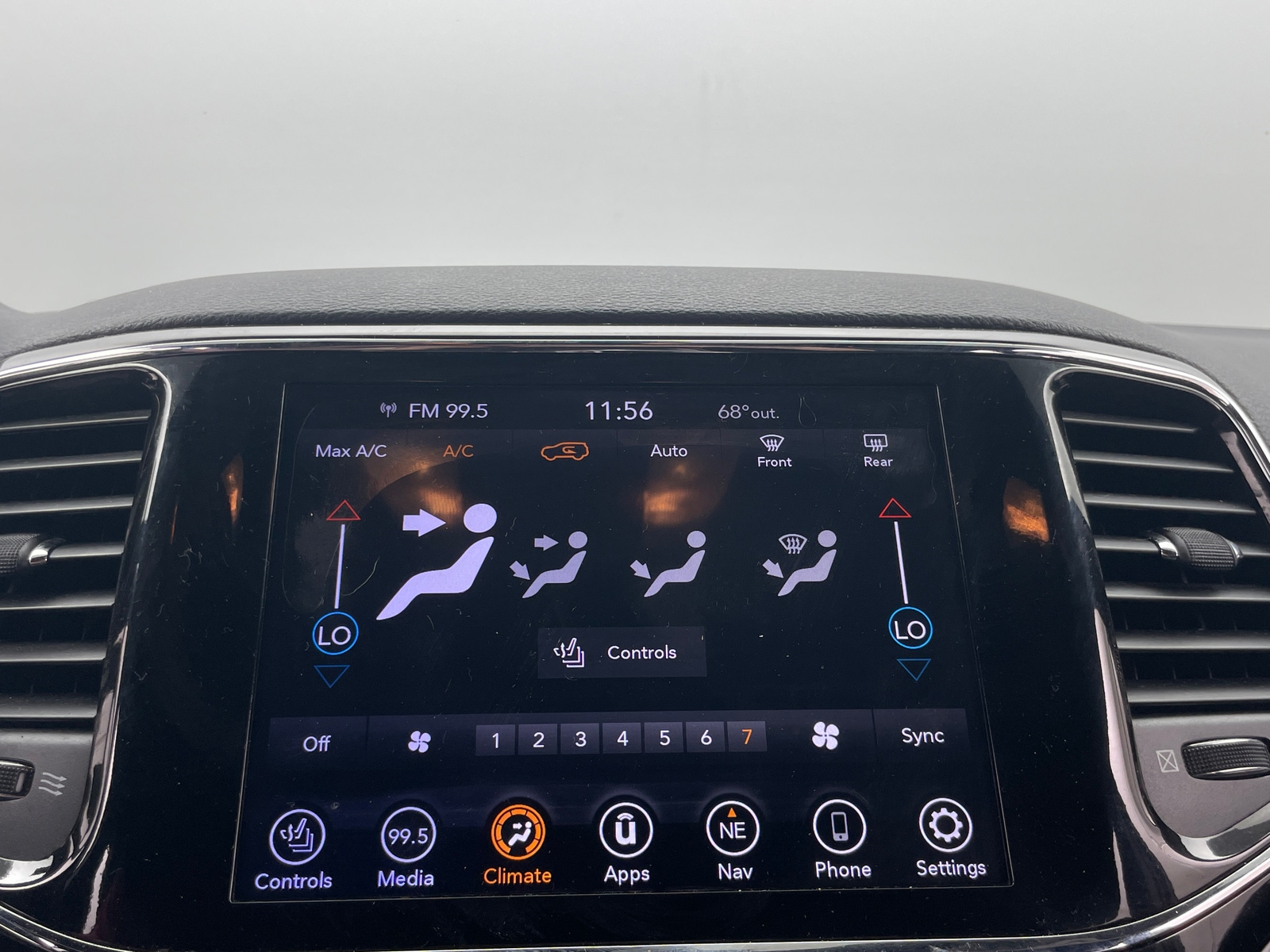 Thumbnail: 2020 Jeep Grand Cherokee - 3