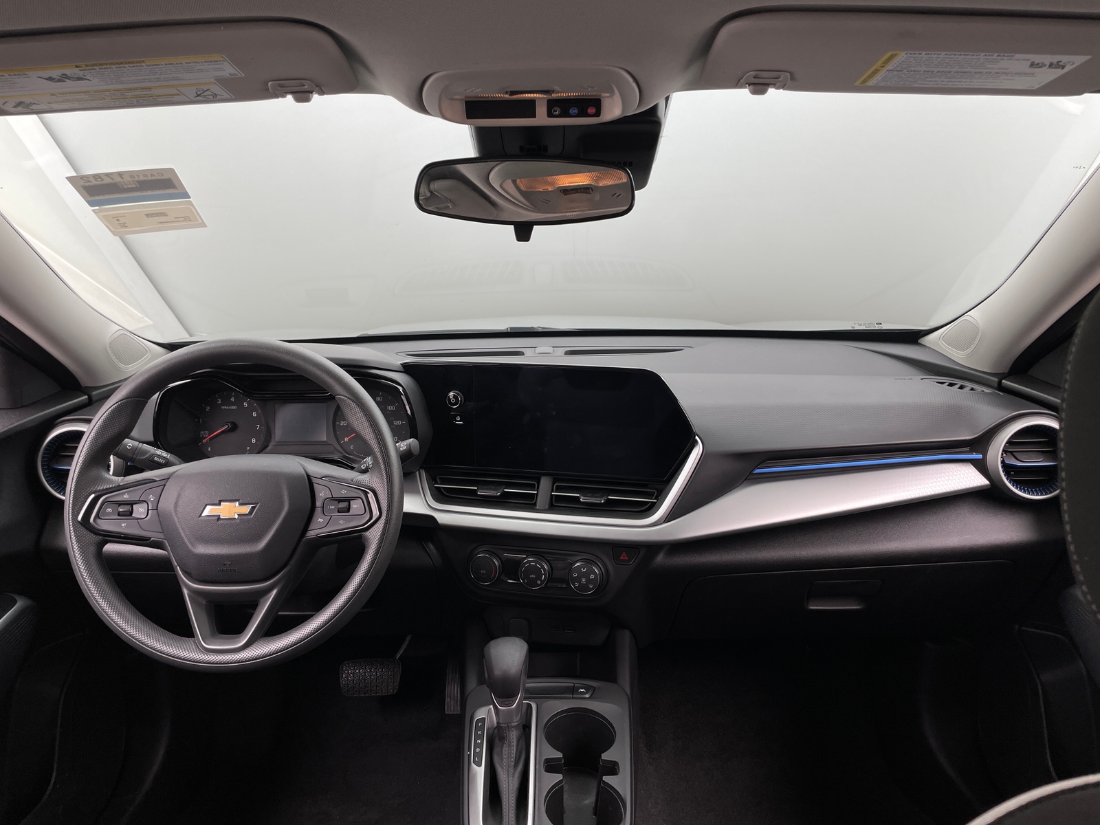 Thumbnail: 2025 Chevrolet Trax - 3