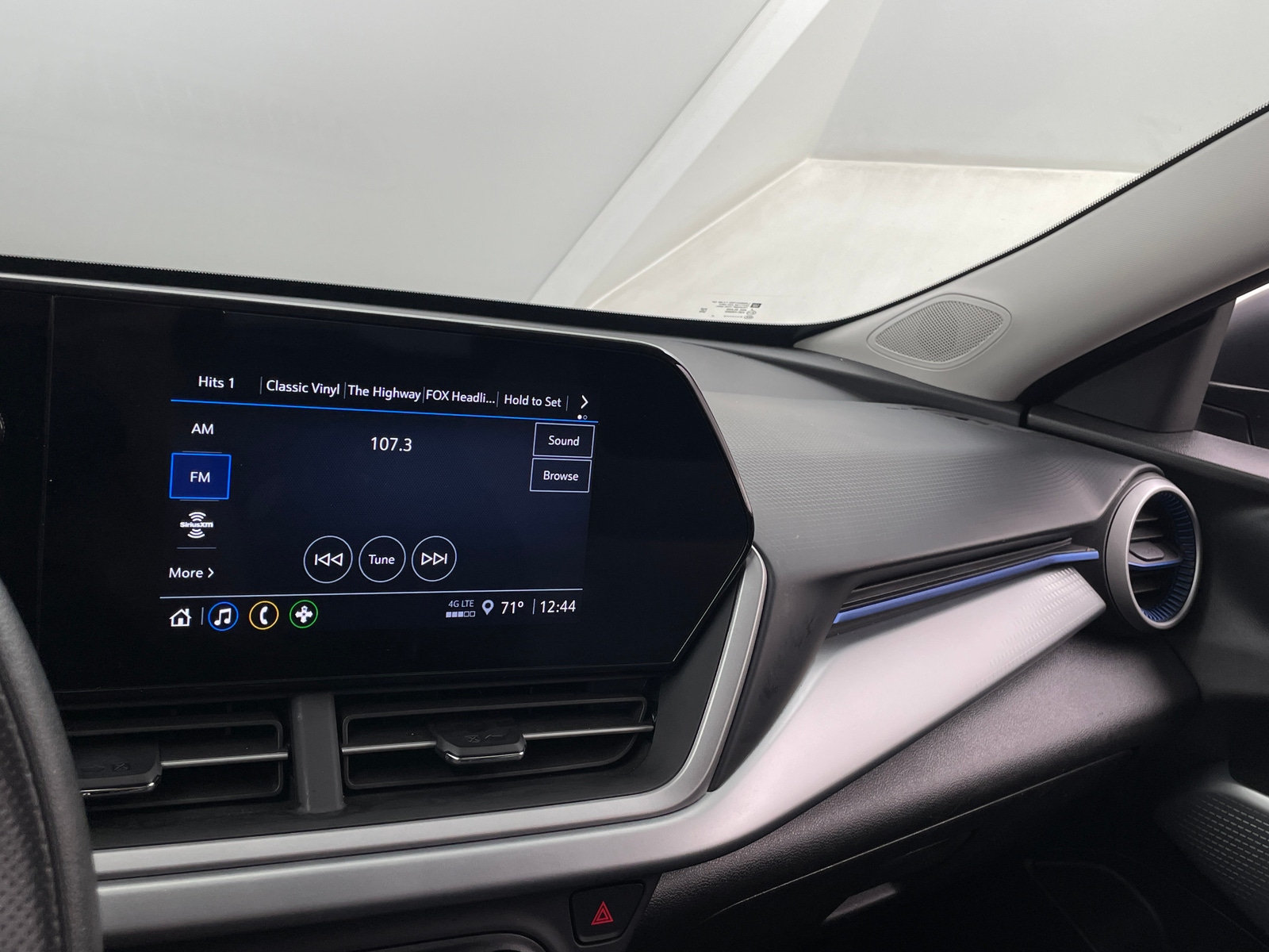 Thumbnail: 2025 Chevrolet Trax - 4