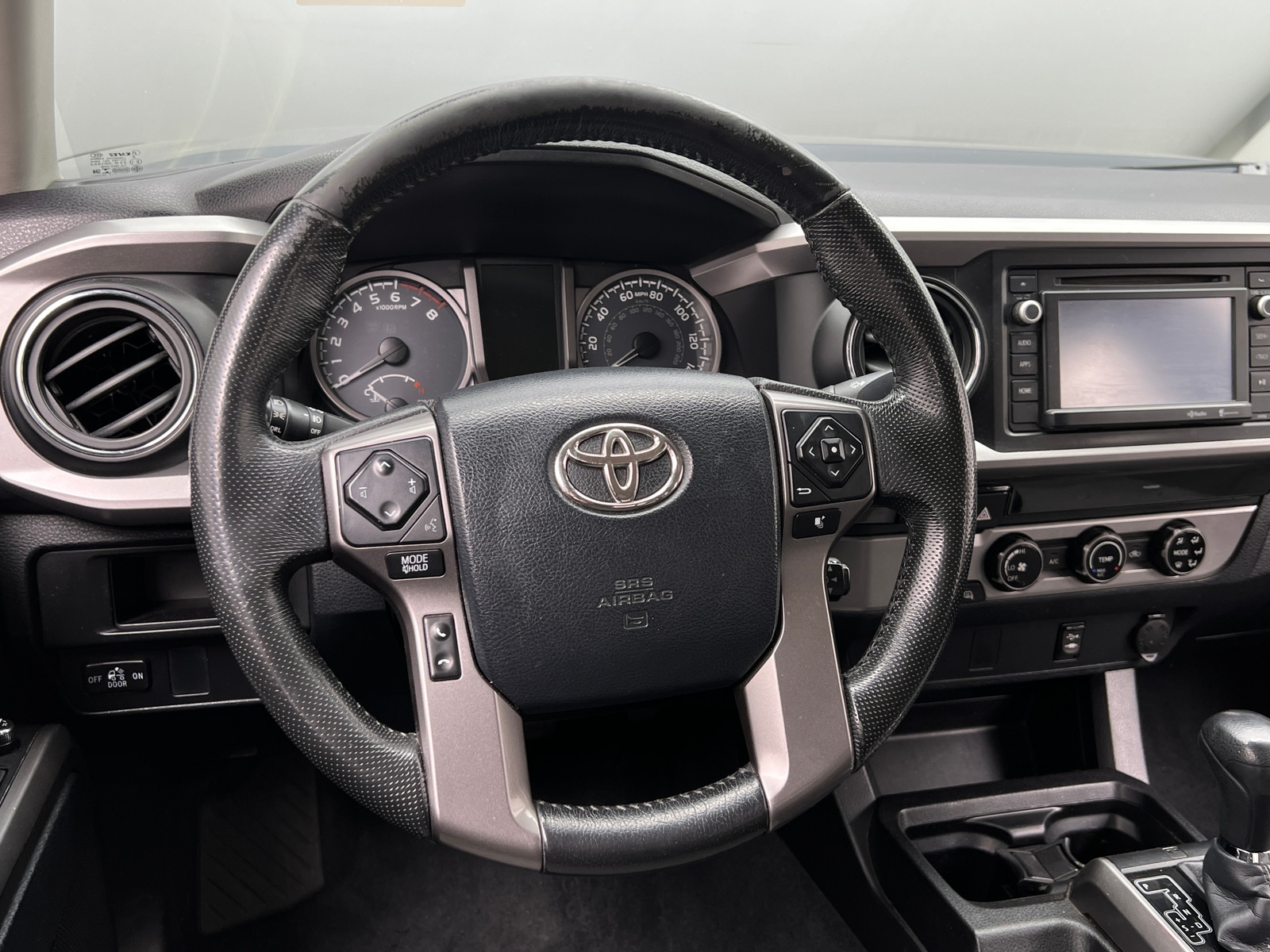 Thumbnail: 2016 Toyota Tacoma - 5