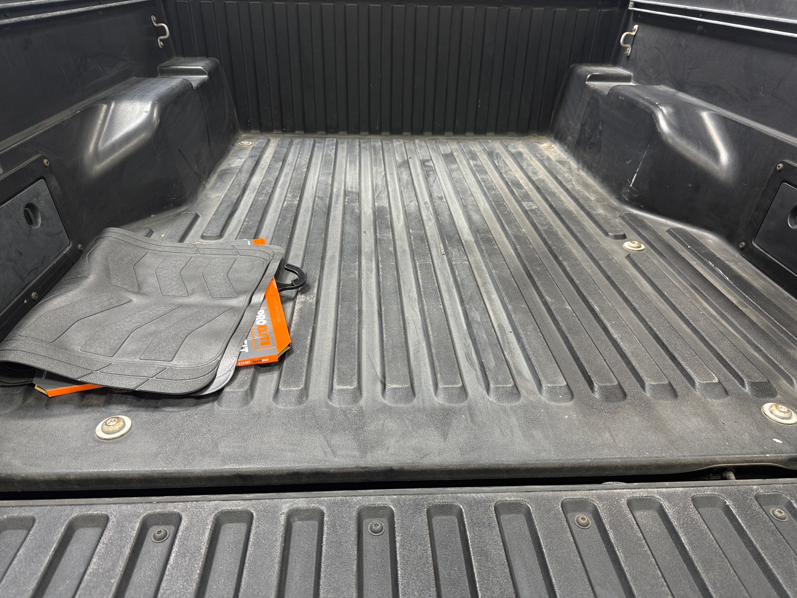 Thumbnail: 2016 Toyota Tacoma - 7