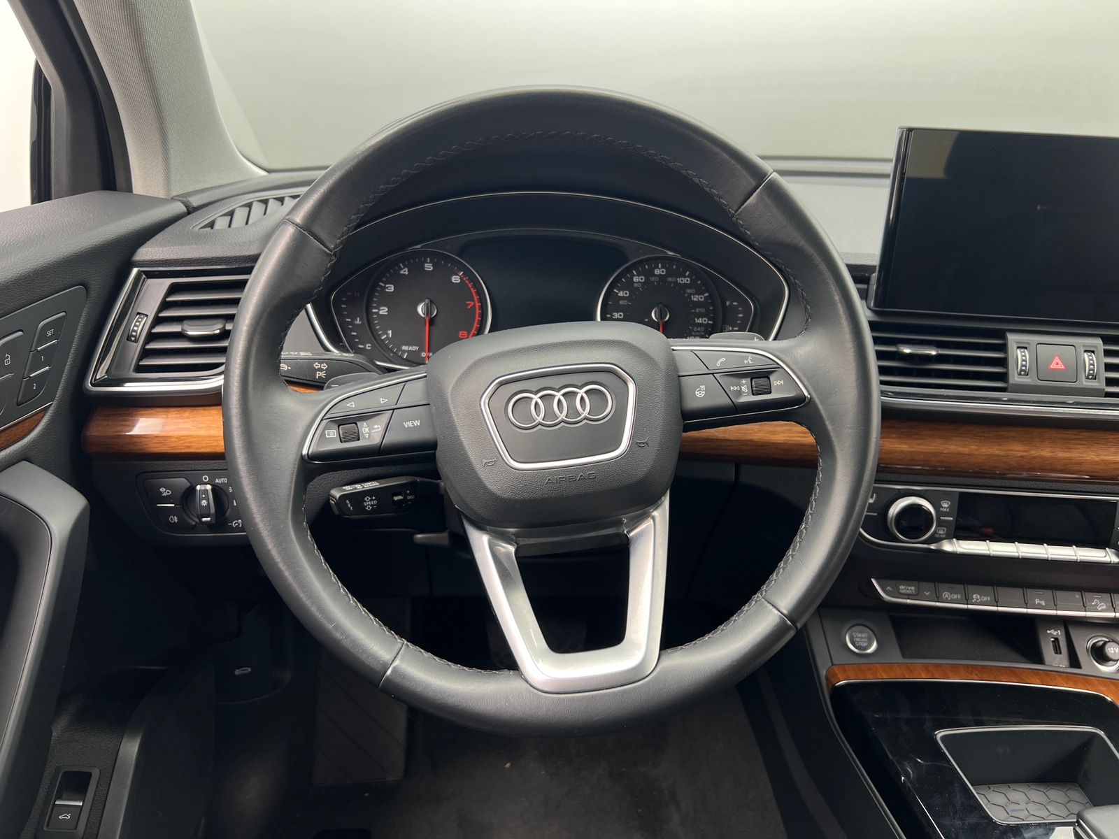 Thumbnail: 2023 Audi Q5 - 4