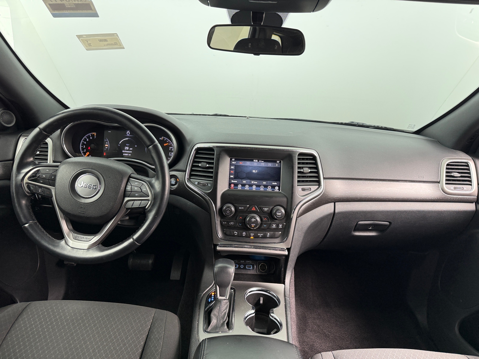 Thumbnail: 2018 Jeep Grand Cherokee - 3