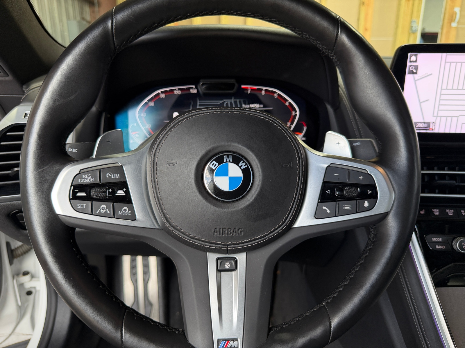 Thumbnail: 2023 BMW 8 Series - 4