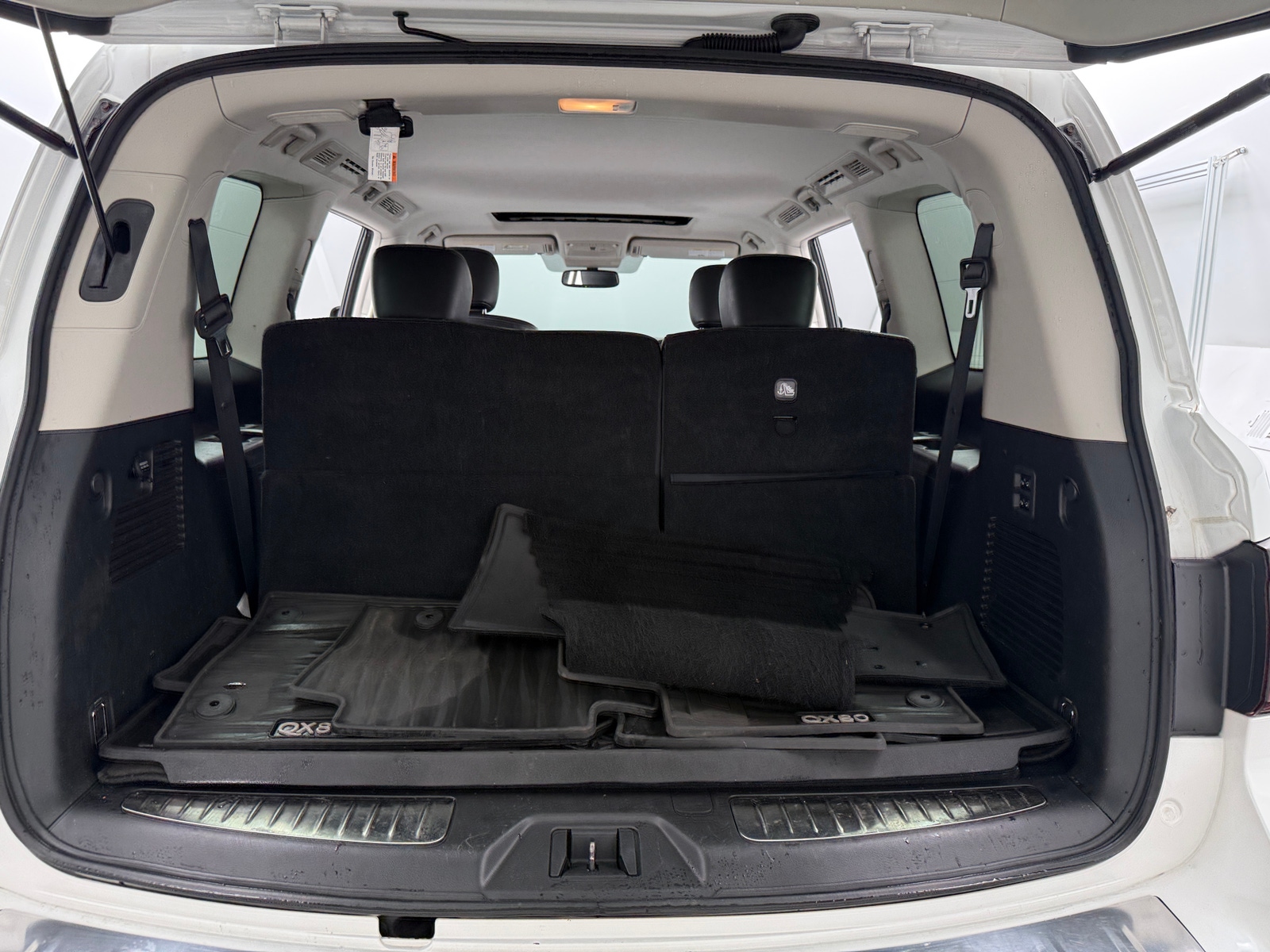 Thumbnail: 2019 INFINITI QX80 - 6