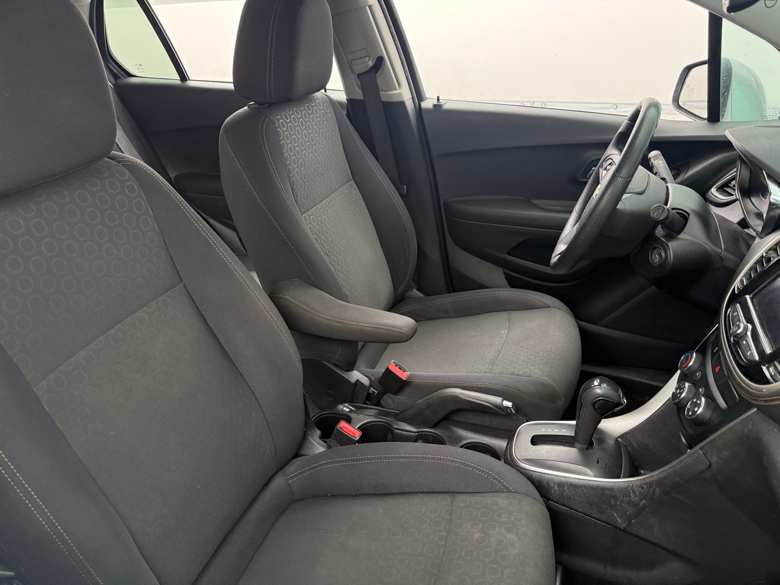 Thumbnail: 2020 Chevrolet Trax - 2